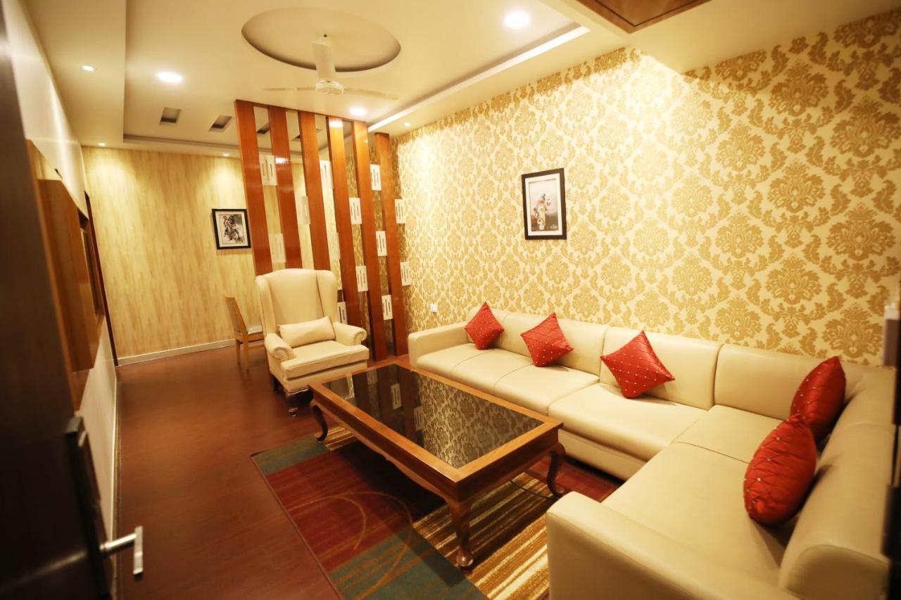 Hotel Panchsheel Ayodhya Buitenkant foto